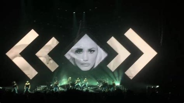 Gwen Stefani Keep On Dancing