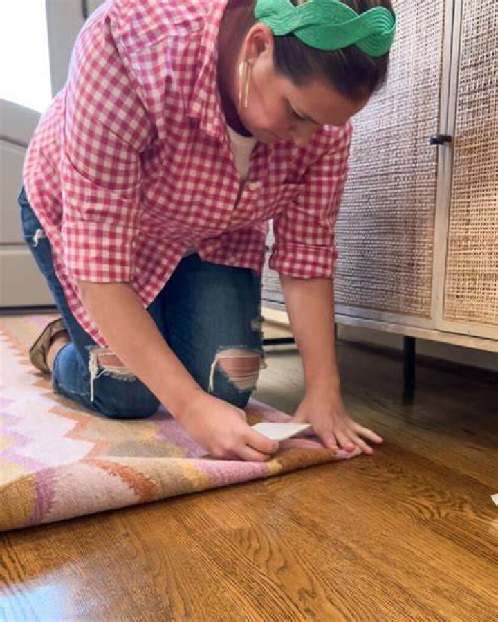Keep Rug Corners Down - How To Discuss