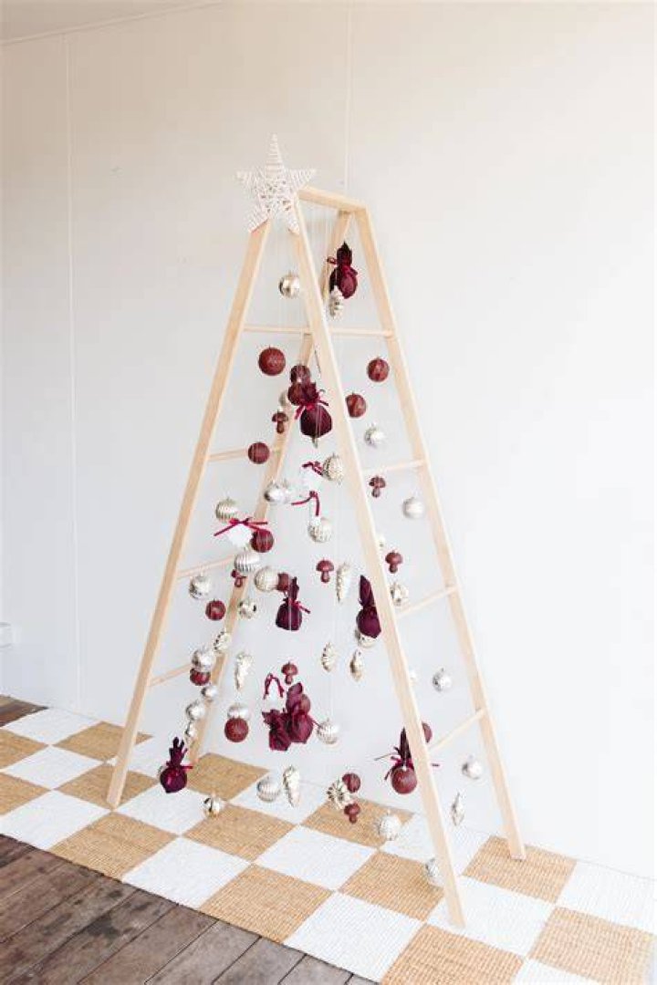 Ladder christmas tree - How To Discuss