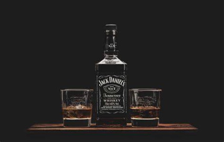 Pint Of Jack Daniels - How To Discuss