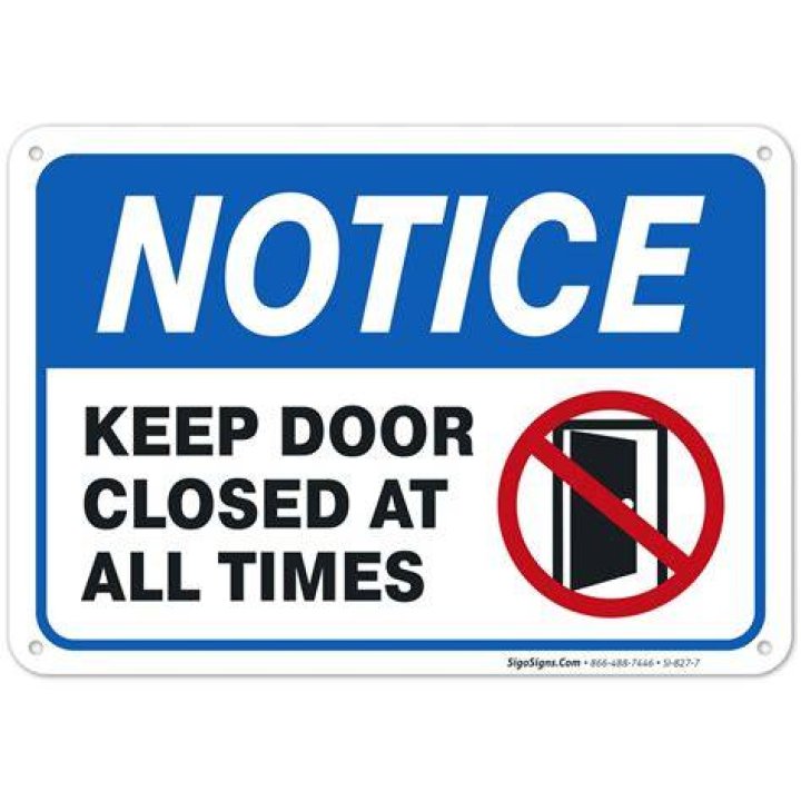 Please Keep The Door Closed